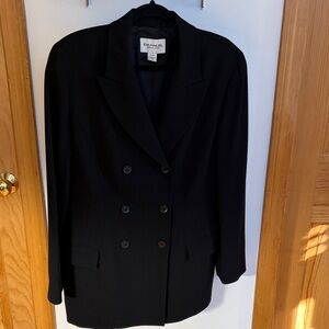 Emanuel Ungaro Women's 100% Wool Elegant Black Blazer